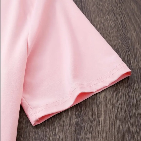 NEW XOXO Pink Tee - Picture 2 of 3